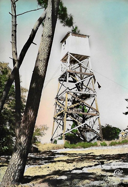 Suzac Ancien phare provisoire des Lapins PLEINS FEUX SUR LES PHARES